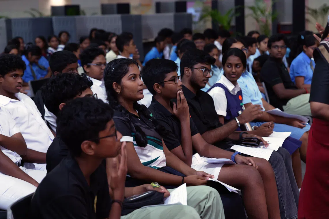செயற்கை நுண்ணறிவும் மொழிபெயர்ப்பும்: மீடியாகார்ப் போட்டியில் மாணவர்களுக்குப் புதிய ஏஐ சவால், சமூகம் செய்திகள்