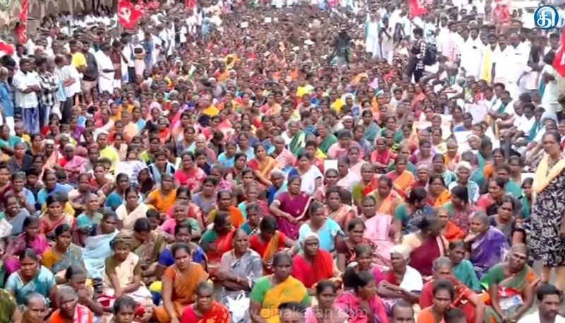 மேகமலை விவகாரத்தில் தேனி ஆட்சியர் அலுவலகத்தை முற்றுகையிட்டு பல்லாயிரக்கணக்கான மக்கள் போராட்டம்!