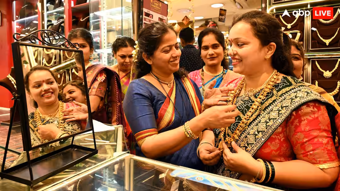Gold rate today : ஜெட் வேகத்தில் தங்கம் விலை.! சவரனுக்கு 6,120 ரூபாய் உயர்வு