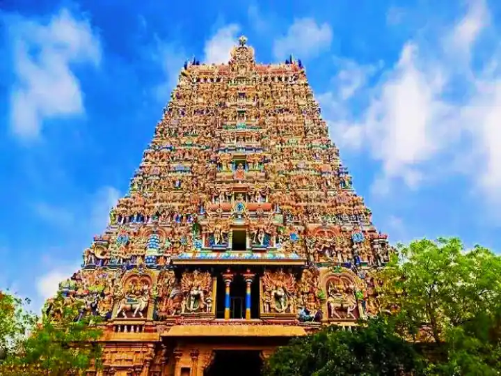 மீனாட்சியம்மன் கோயில் குடமுழுக்கில் தமிழ் மந்திரம்: தீர்ப்புக்காக ஒத்திவைப்பு