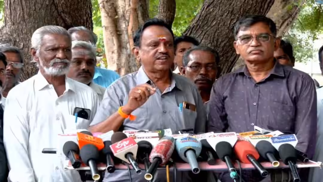 அரசு கேபிள் டிவி தனியாருக்கு தாரை வார்க்கப்படுகிறதா? ஆபரேட்டர்கள் திடீர் அச்சம்