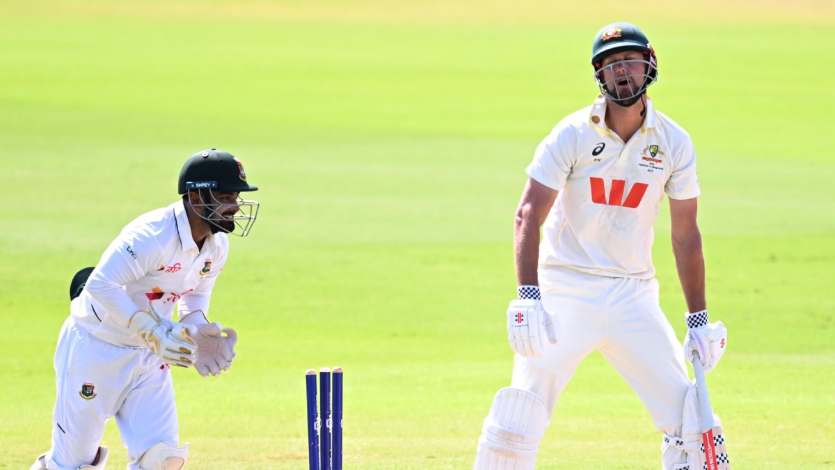 AUS vs BAN: ஆஸ்திரேலியா 165க்கு 8 விக்கெட் காலி.. பவுலிங்கில் கலக்கிய வங்கதேச வீரர் ஷோரிபுல் இஸ்லாம்