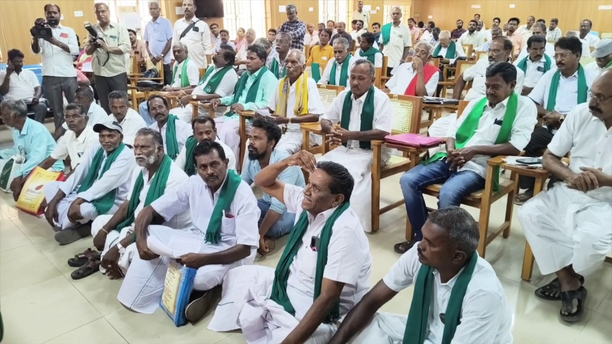மணல் அள்ள அதிகாரிகள் ரூ.2.88 கோடி லஞ்சம் பெற்றதாக குற்றச்சாட்டு..!