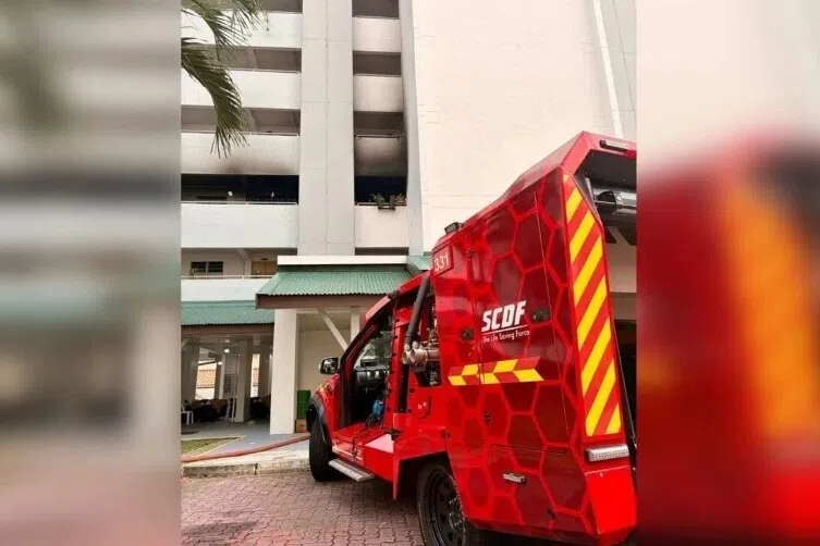 அப்பர் சிராங்கூன் வீட்டில் தீ; ஒருவர் மரணம்