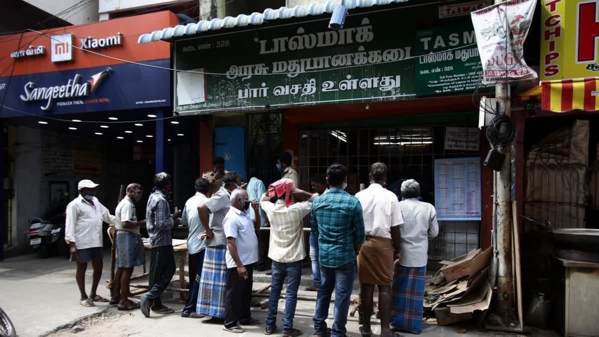 டாஸ்மாக் தொடர்பான புகார்கள்: கட்டணமில்லா உதவி எண்கள் அறிவிப்பு