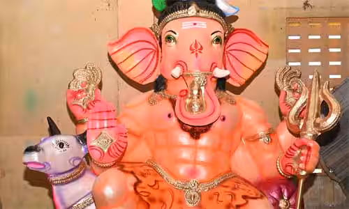 சதுர்த்திக்கு தயாராகும் ‘சிக்ஸ் பேக்’ விநாயகர்