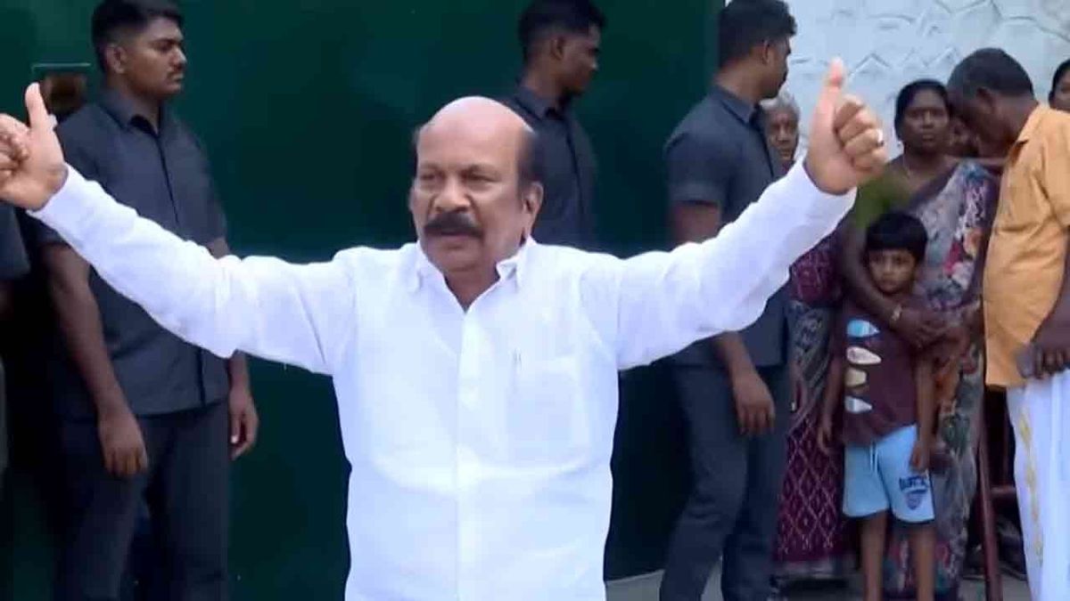 தீவிர சிகிச்சையில் எம்.எல்.ஏ வி.எஸ்.பாபு; மருத்துவமனையில் இருந்து வந்த தகவல்!