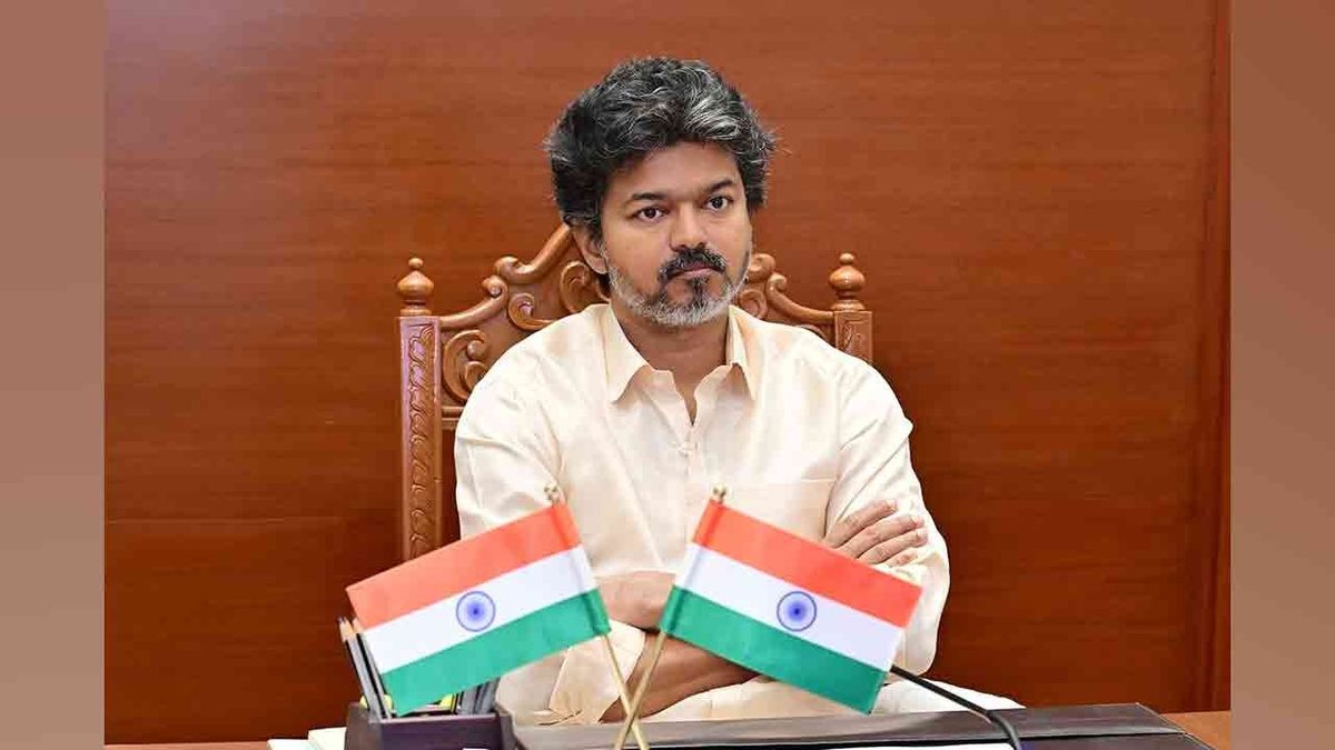 கரூர் கூட்ட நெரிசல் சம்பவம் : முதல்வர் விஜய்யை எதிர்பார்த்து ஏமாந்த ரசிகர்கள்!