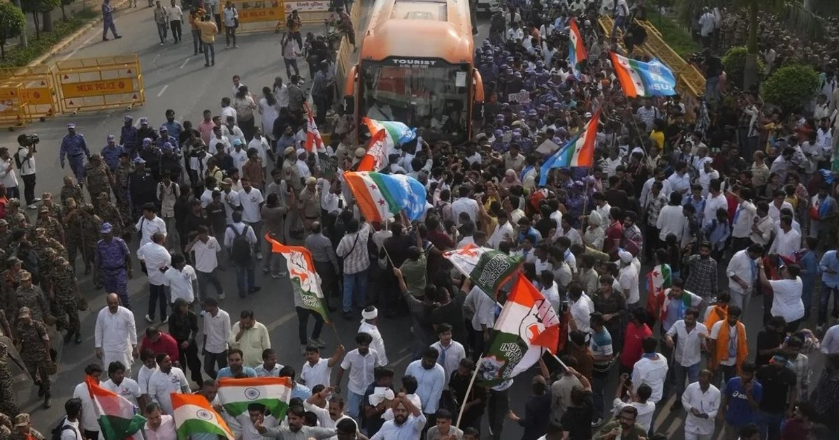 டெல்லி போராட்டம்: தேர்தல் ஆணையத்திற்கு எதிராக தீவிர பாதுகாப்பு