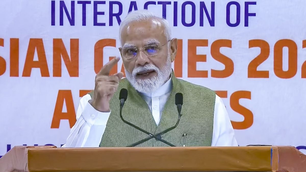 "140 கோடி இந்தியர்களையும் தலைநிமிரச் செய்தீர்கள்".. ஆசிய விளையாட்டு வீரர்களிடம் பிரதமர் மோடி பேச்சு