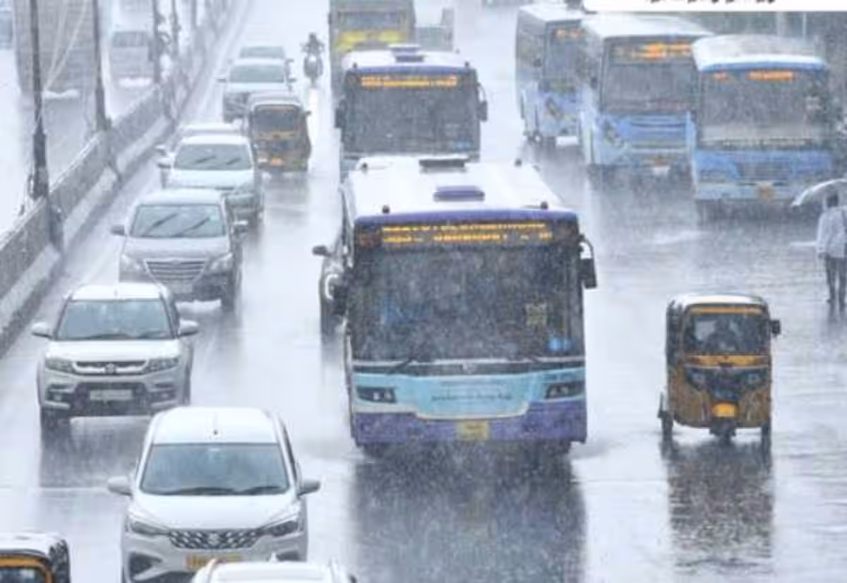 சென்னையில் கொட்டித் தீர்த்த கனமழை