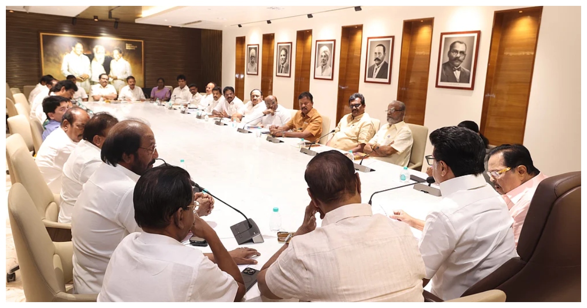 ஞானேஷ் குமாரை பதவி நீக்கம் செய்க.. குடியரசுத் தலைவரிடம் மனு அளிக்க திமுக தீர்மானம்! DMK Resolution Seeks CEC Gyanesh Kumar's Removal