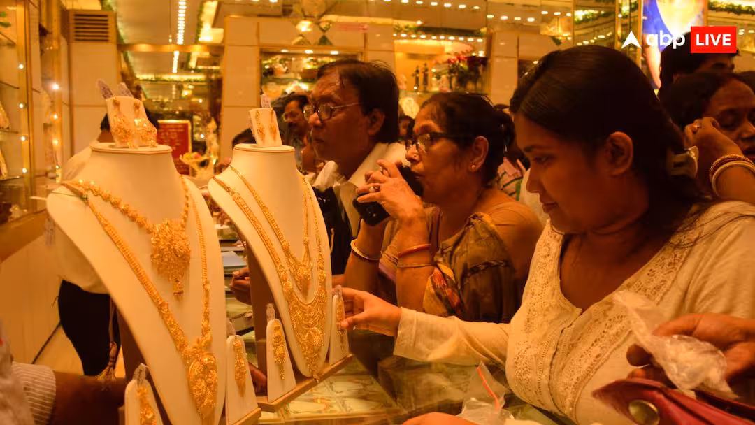 Gold and silver rate today : நகைப்பிரியர்களுக்கு ஜாக்பாட். ! இன்று ஒரே நாளில் 5,360 ரூபாய் குறைந்தது-