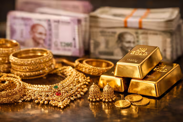 GOLD AND SILVER RATE TODAY : நகைப்பிரியர்களுக்கு குஷி.! தங்கம், வெள்ளி விலை மீண்டும் குறைந்தது.!