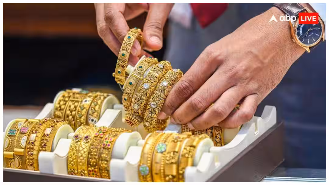 Gold and silver rate today : தங்கம் விலை சவரனுக்கு ரூ. 8000 உயர்வு.! 3 நாளில் அதிரடியாக அதிகரிப்பு-