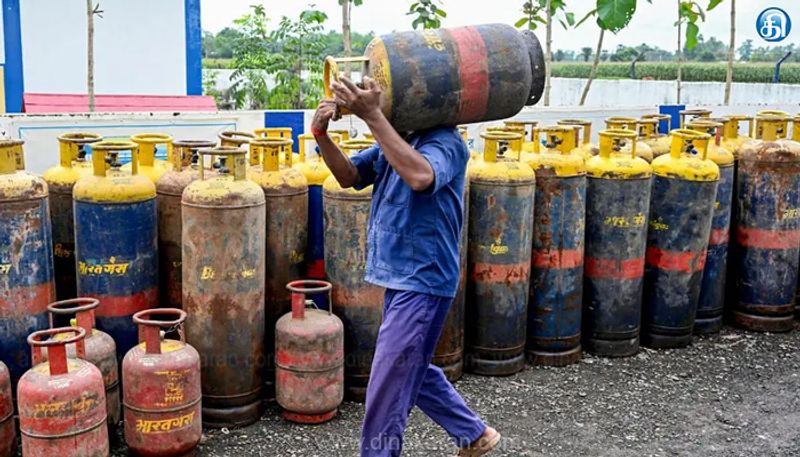 சென்னையில் வணிகப் பயன்பாட்டுக்கான சிலிண்டர் விலை ரூ.46 உயர்வு