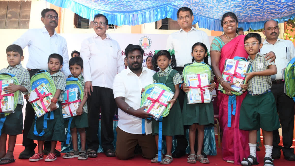 தனியார் பள்ளிகள் அதிகம் கட்டணம் வசூலித்தால் கடும் நடவடிக்கை