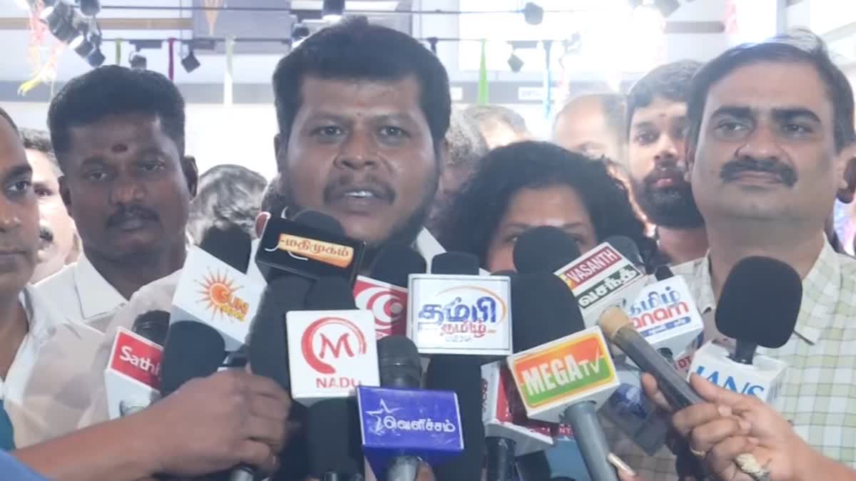 தமிழ்நாட்டில் தமிழ் மொழி விருப்பப் பாடமாக மாற்றப்படுவதை ஏற்க முடியாது