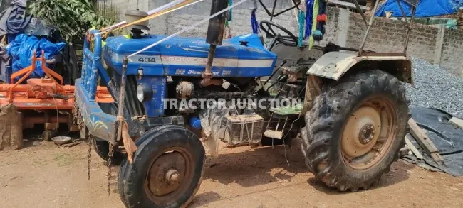 பவர்டிராக் 434 டிஎஸ் பிளஸ் చిత్రాలు
