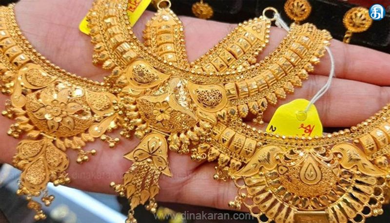சென்னையில் ஆபரணத் தங்கத்தின் விலை சவரனுக்கு ரூ.1,240 குறைந்து ரூ.1,05,720க்கு விற்பனை!