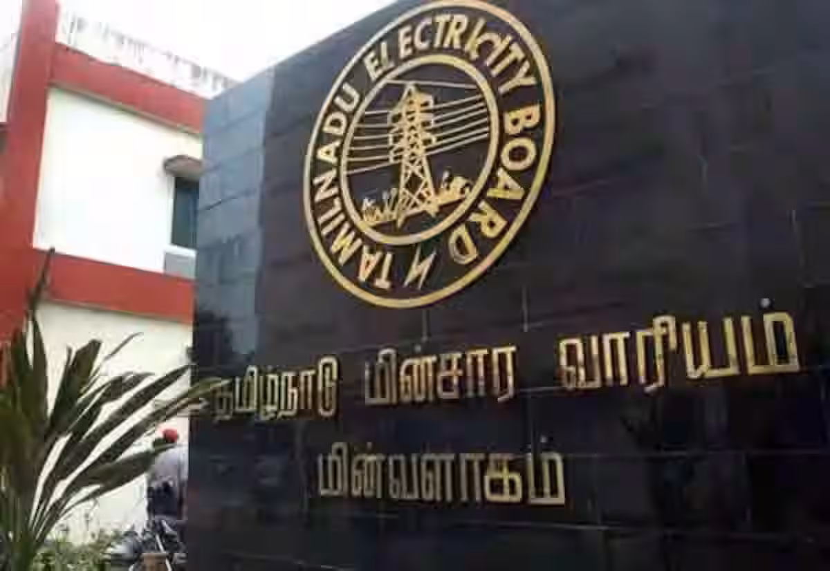 3.70 லட்சம் மின் இணைப்புகளுக்கு அதிக கட்டணம்: கள ஆய்வு செய்ய உத்தரவு