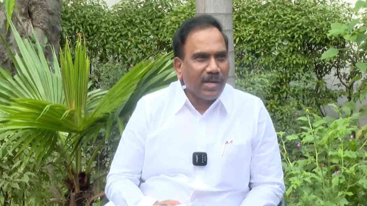 “வந்தே மாதரம் பாடல் இஸ்லாமியர்களுக்கு எதிரானது”