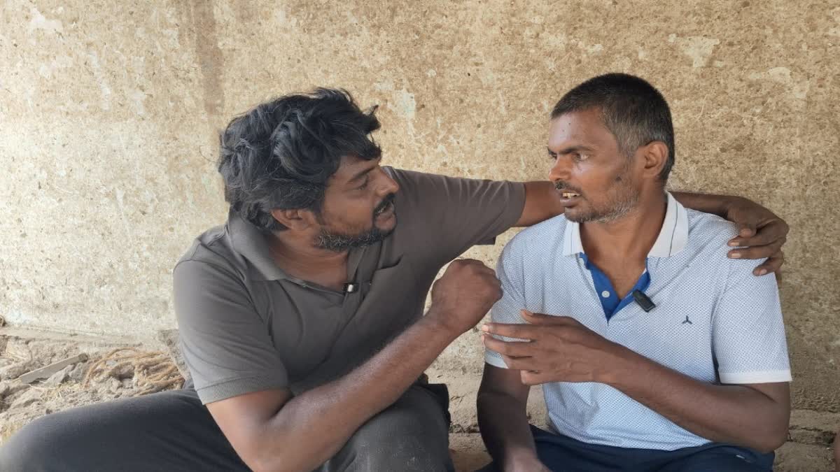 பைக் சண்டையில் பிரிந்த அண்ணன்; 23 வருடம் கழித்து தம்பியோடு சேர்ந்த நெகிழ்ச்சி சம்பவம்