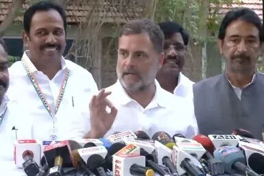 தொகுதி மறுவரையறையை ஆதரிப்போர் தமிழ்நாட்டின் துரோகிகள்: ராகுல் காந்தி