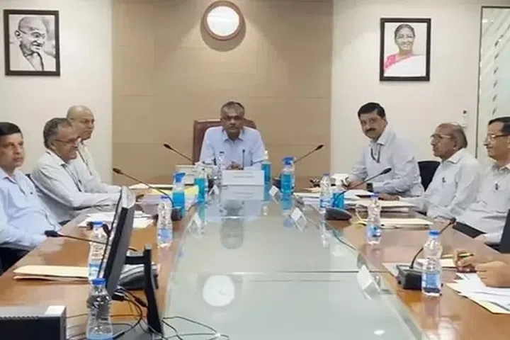 காவிரி விவகாரம்: தமிழக அரசு உச்ச நீதிமன்றத்தில் வழக்கு