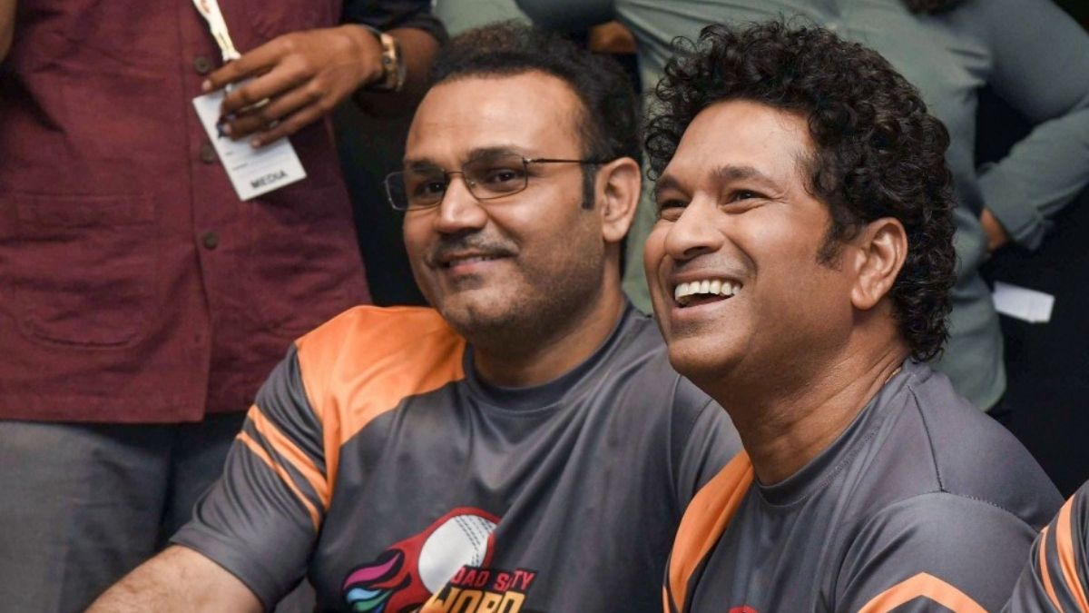 "உங்களுக்கு காதும் கேட்கல, கண்ணும் தெரியல ரிட்டையர் ஆகுங்க".. சச்சினுக்காக அம்பயரிடம் எகிறிய சேவாக்
