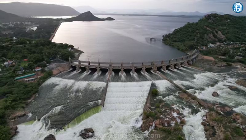 மேட்டூர் அணைக்கு நீர் வரத்து இன்று இரவு 8 மணி நிலவரப்படி விநாடிக்கு 4923 கன அடியாக அதிகரிப்பு