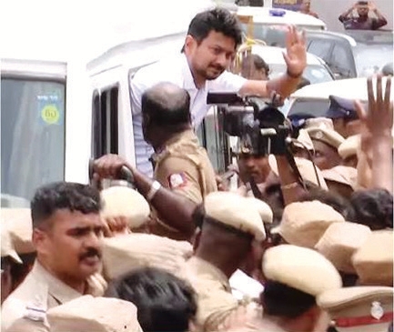 உதயநிதி ஸ்டாலின் கைதுக்கு தலைவர்கள் கண்டனம்!