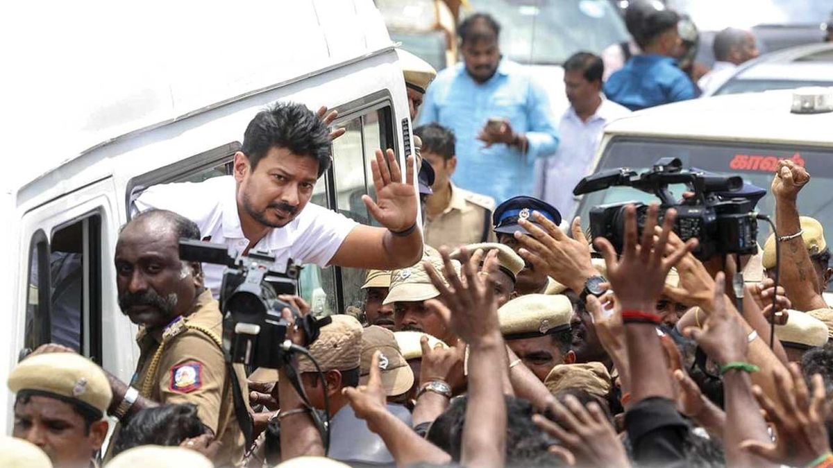நள்ளிரவில் விஜய் எடுத்த முடிவு! உதயநிதி கைது!