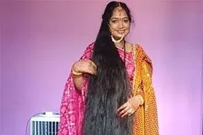 உலகின் மிக நீண்ட கூந்தலைக் கொண்ட இந்தியப் பெண்மணி