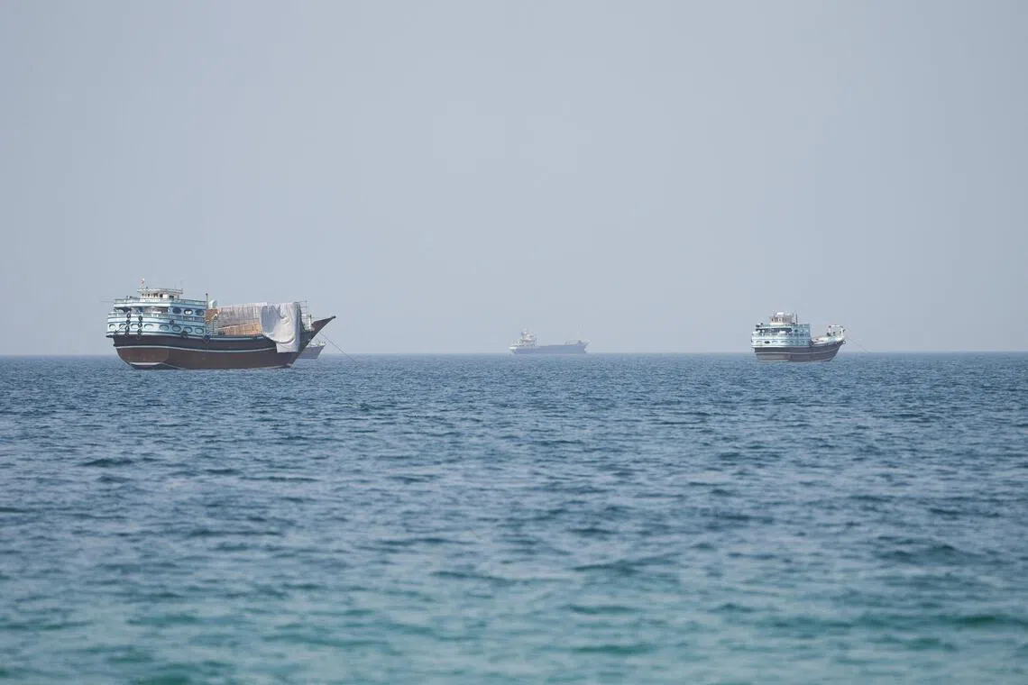 ஹோர்முஸ் நீரிணை: ஈரான் நிபந்தனைகள், உலக வர்த்தகத்தில் தாக்கம்