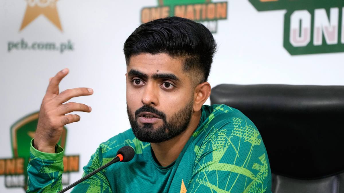 "பாபர் அசாமை ஒளித்து வையுங்கள்.. இங்கிலாந்து மீடியா என்ன செய்வாங்க தெரியுமா?" முன்னாள் வீரர் அட்வைஸ்