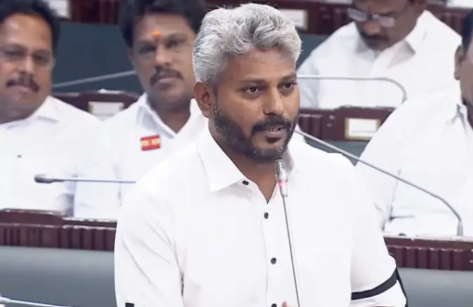 தமிழ் உச்சரிப்பு எனக்கு சிரமம் தான்