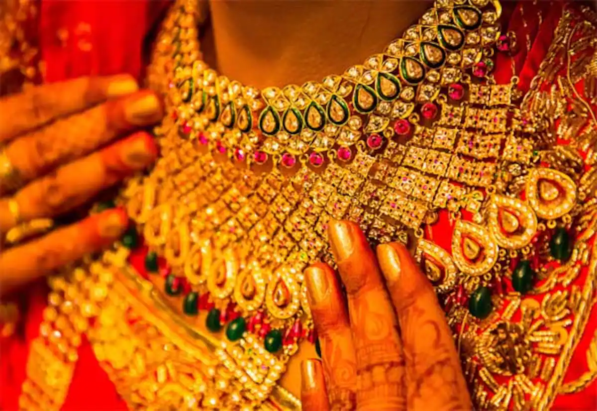 தங்கம் விலை சவரனுக்கு காலை ரூ.1,440 குறைவு ; மாலை ரூ.1,280 அதிகரிப்பு