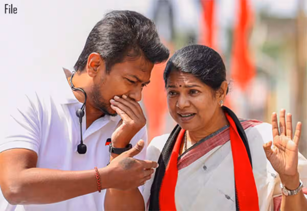 திமுகவில் அதிகார பதவிகளை கைப்பற்ற உதயநிதி