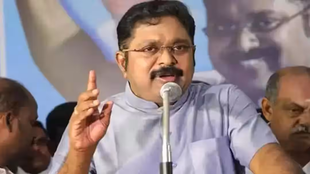 தமிழகமெங்கும் மணல் கொள்ளை: பழிபோடுவதை விடுத்து, தவெக அரசு இரும்புக்கரம் கொண்டு