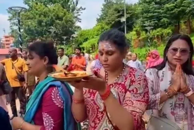 நேப்பாளப் பேரிடர்: சிங்கப்பூர் குடும்பங்கள் தவிப்பு