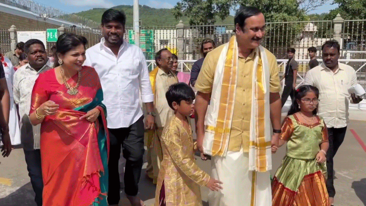 திருப்பதி கோயிலில் அன்புமணி ராமதாஸ் சுவாமி தரிசனம்..!