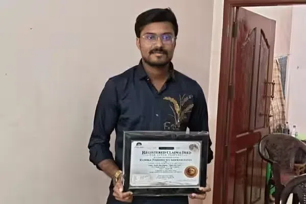 நிலவில் நிலம்: மோசடி விளம்பரமும் நாமக்கல் பொறியாளர் இழப்பும்