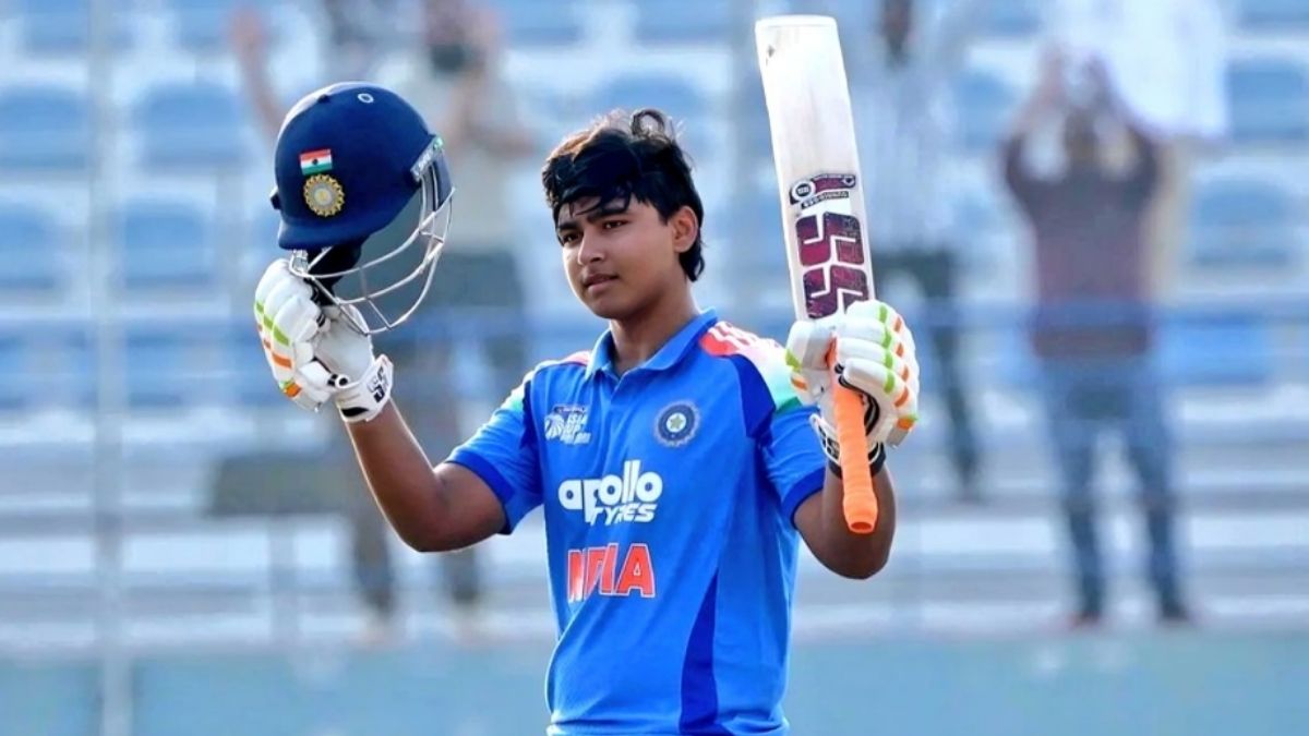 57 ஆண்டு ரெக்கார்டை உடைத்த 15 வயது வைபவ் சூர்யவன்ஷி.. துலீப் டிராபியில் சாதித்துக் காட்டினார்