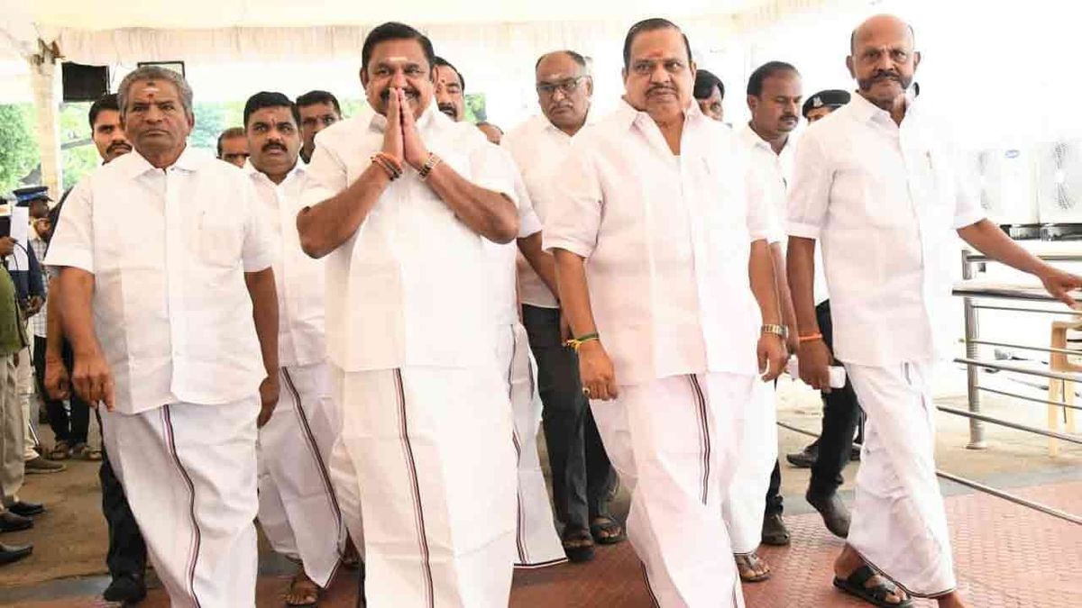 2 தொகுதிகளுக்கான இடைத்தேர்தல்; அதிமுகவின் அதிரடி அறிவிப்பு!