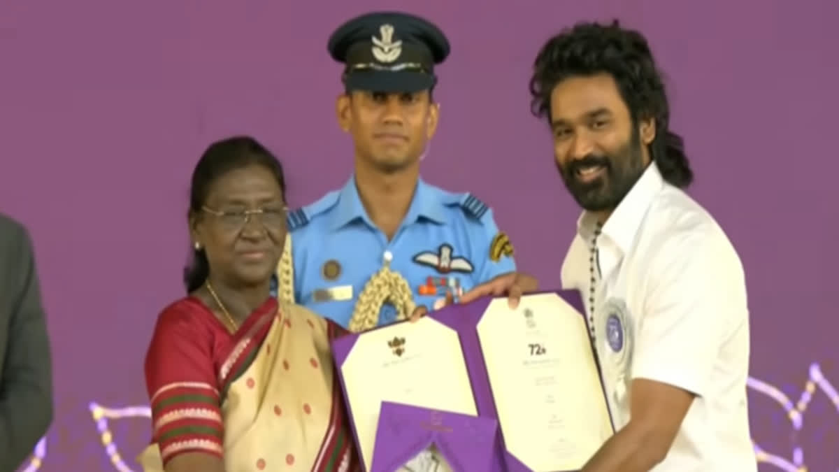 நடிகர் தனுஷுக்கு தேசிய விருது வழங்கினார் குடியரசுத் தலைவர் திரௌபதி முர்மு