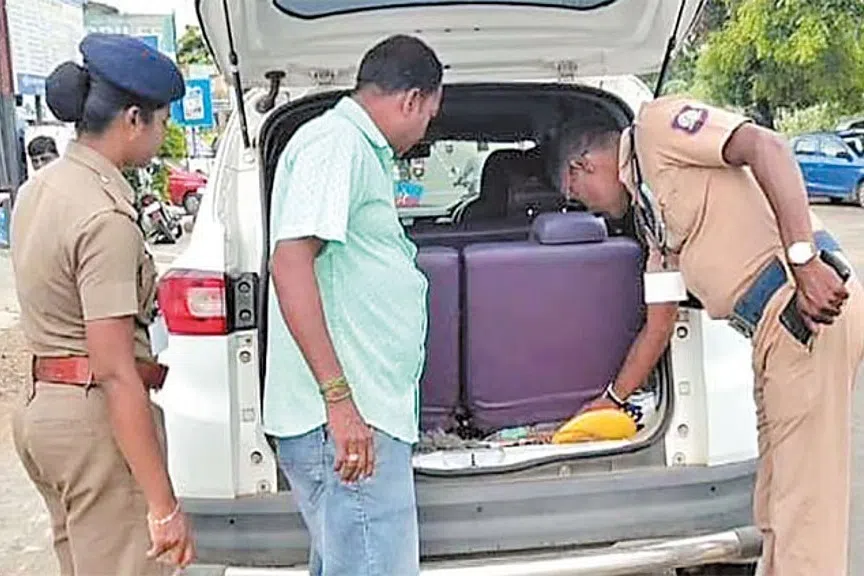 பணப்பட்டுவாடா இல்லாத இடைத்தேர்தல்: கண்காணிப்பைத் தீவிரப்படுத்தும் தேர்தல் ஆணையம்