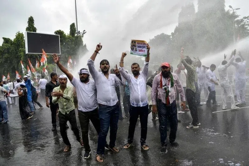 தேர்தல் ஆணையர் விலகக் கோரிக்கை; காங்கிரஸ் கட்சி நாடு தழுவிய போராட்டம்