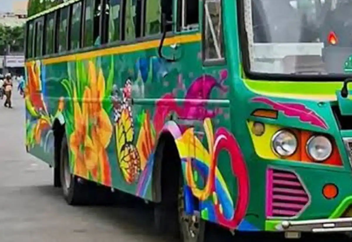 வெற்றி பயணம் திட்டம் எதிரொலி; தனியார் பஸ்களில் கட்டணம் உயர்வு