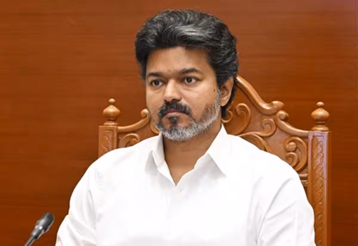 அ.தி.மு.க.,வில் இருந்து வந்தவர்களுக்கும் மட்டும் பதவியா: த.வெ.க., தலைமை மீது நிர்வாகிகள் அதிருப்தி